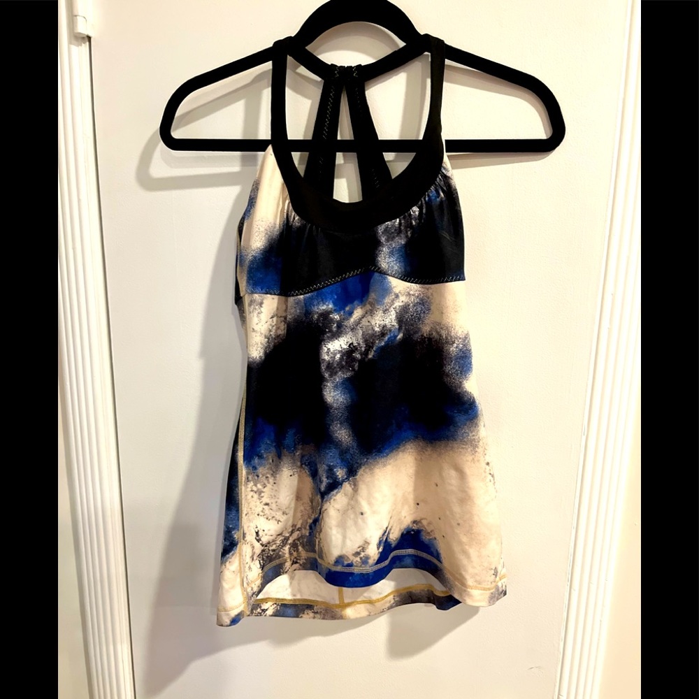 Lululemon exercise top
